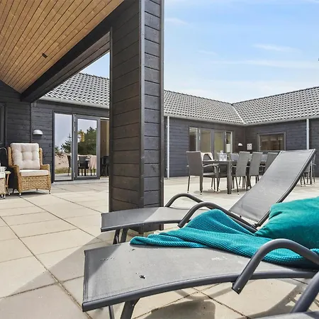 Casa de Férias Awesome In Hvide Sande With Sauna Bjerregård