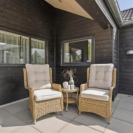 Casa de Férias Awesome In Hvide Sande With Sauna Bjerregård