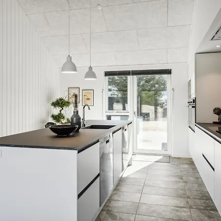 Casa de Férias Awesome In Hvide Sande With Sauna