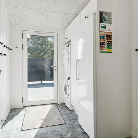 Awesome In Hvide Sande With Sauna Casa de Férias *