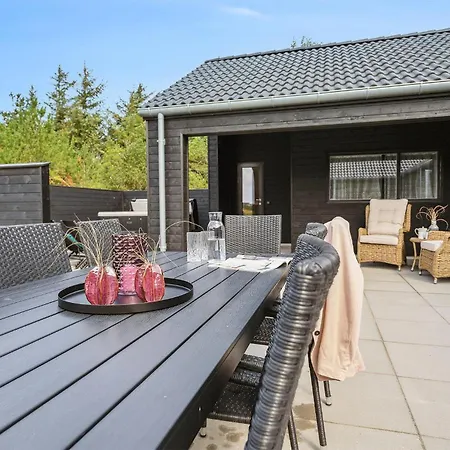 Casa de Férias Awesome In Hvide Sande With Sauna Bjerregård